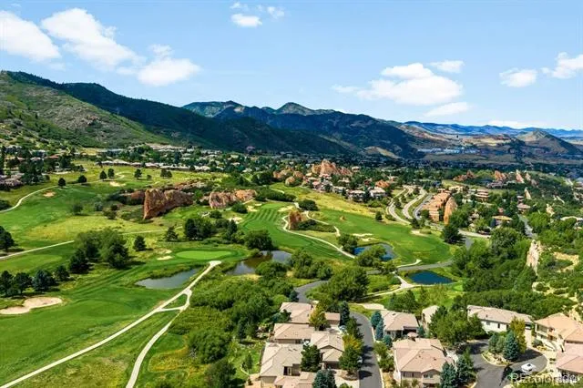 6653 Bright Water Trail Littleton, CO 80125