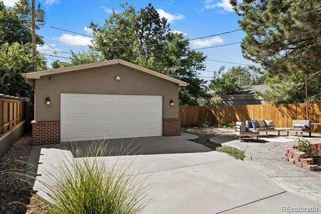 627 Oneida Street Denver, CO 80220