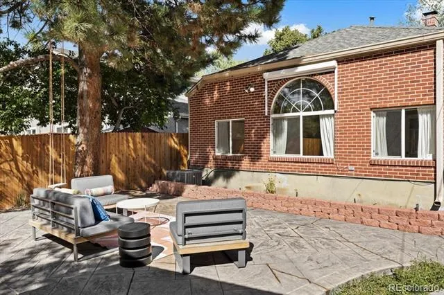 627 Oneida Street Denver, CO 80220