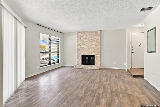 11843 Braesview #114 San Antonio, TX 78213