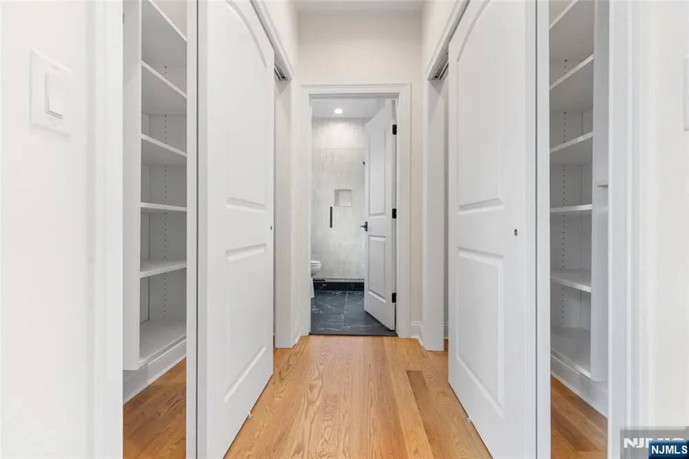 382 5th Avenue Paterson, NJ 07514