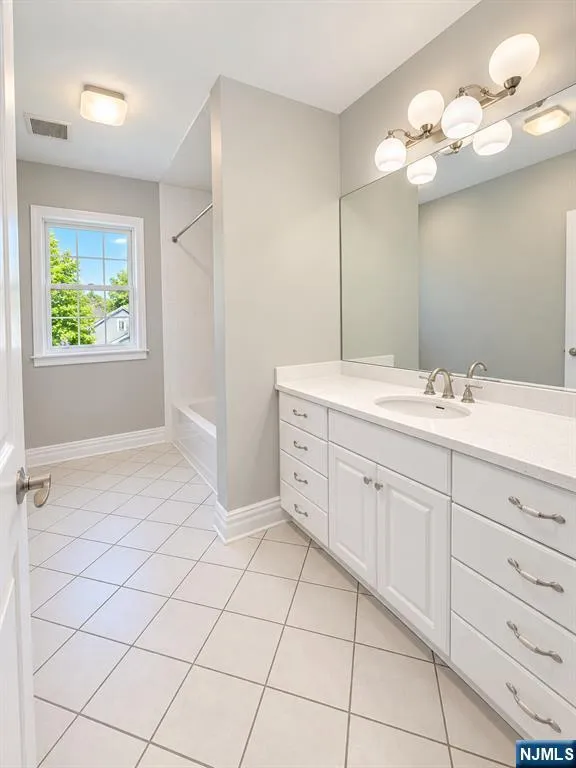 380 Hoover Avenue Twp Of Washington, NJ 07676