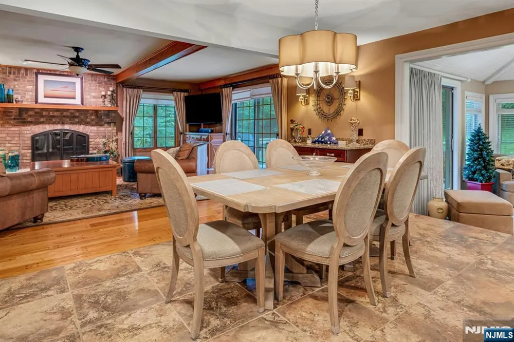 55 Cheyenne Trail Sparta, NJ 07871