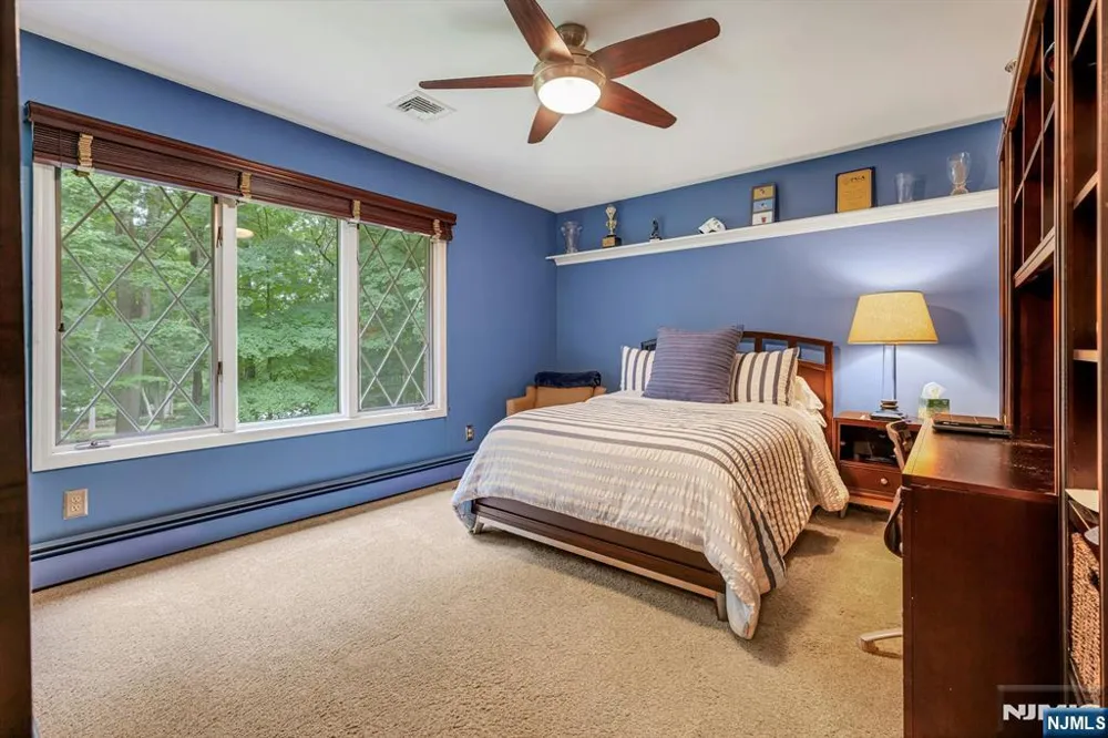 55 Cheyenne Trail Sparta, NJ 07871