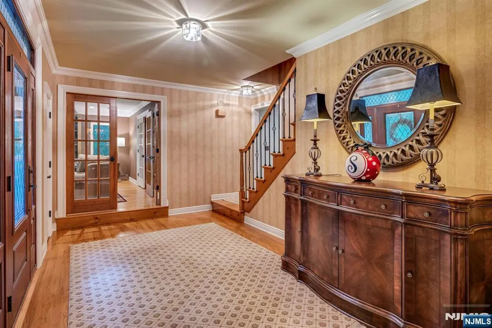 55 Cheyenne Trail Sparta, NJ 07871