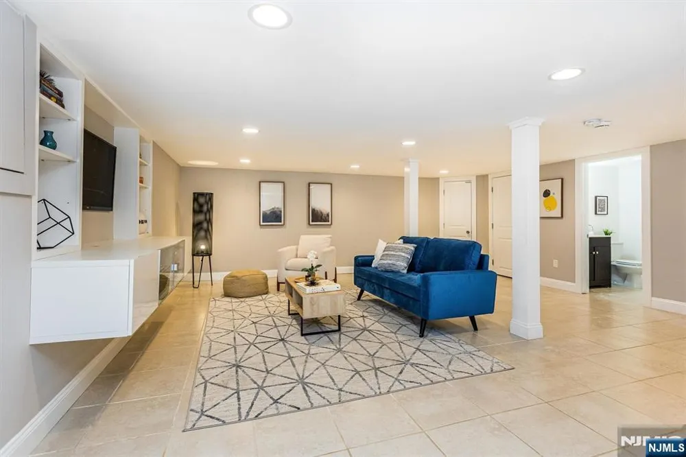 8 Berkeley Road Maplewood, NJ 07040