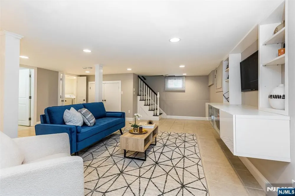 8 Berkeley Road Maplewood, NJ 07040