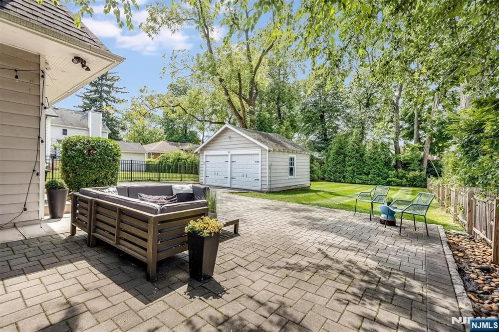 8 Berkeley Road Maplewood, NJ 07040