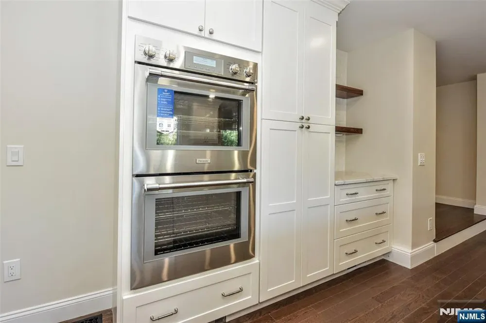 193 E Shore Trail Sparta, NJ 07871