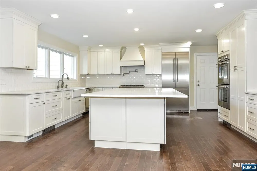 193 E Shore Trail Sparta, NJ 07871
