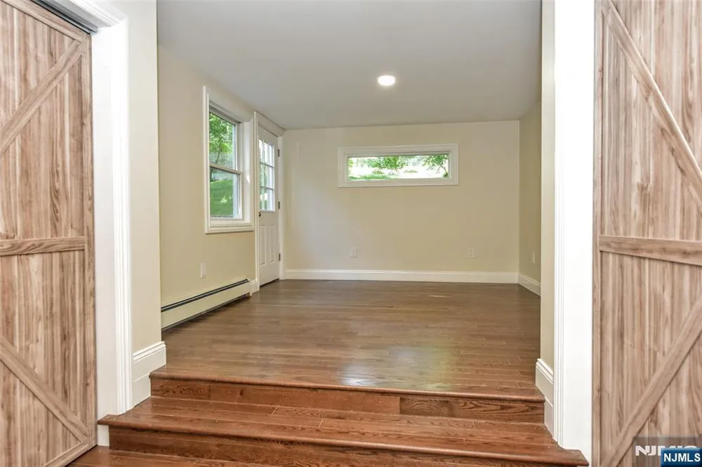193 E Shore Trail Sparta, NJ 07871