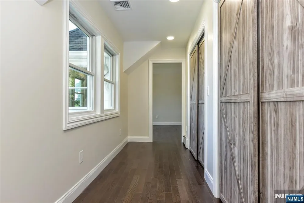193 E Shore Trail Sparta, NJ 07871