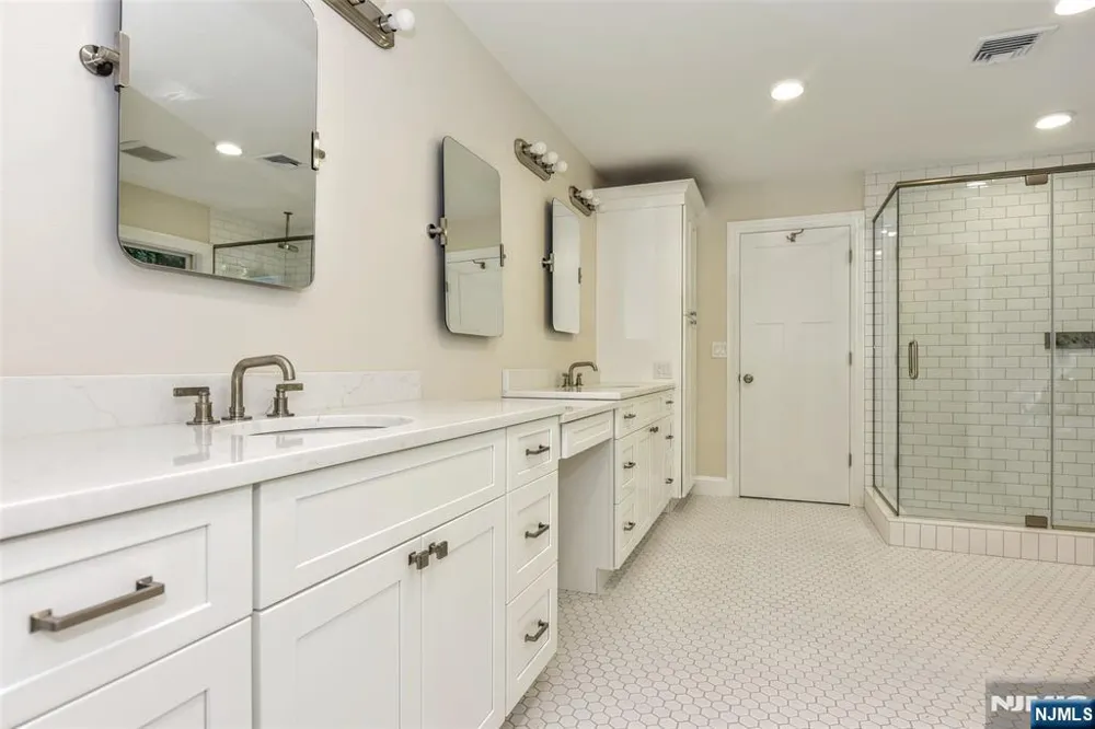 193 E Shore Trail Sparta, NJ 07871