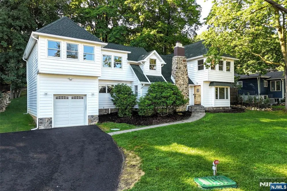 193 E Shore Trail Sparta, NJ 07871