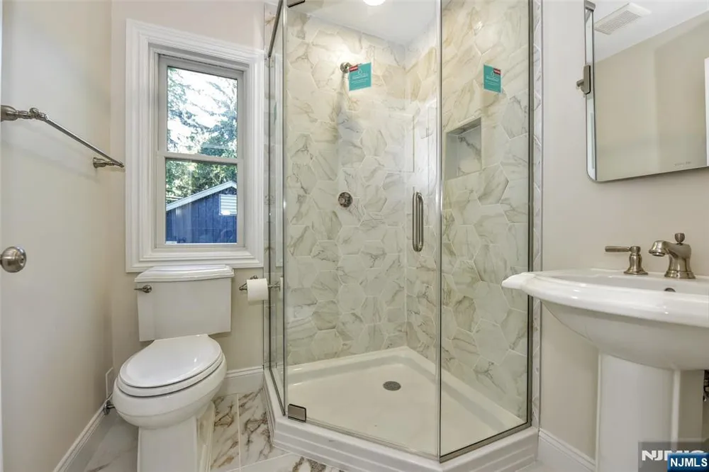 193 E Shore Trail Sparta, NJ 07871