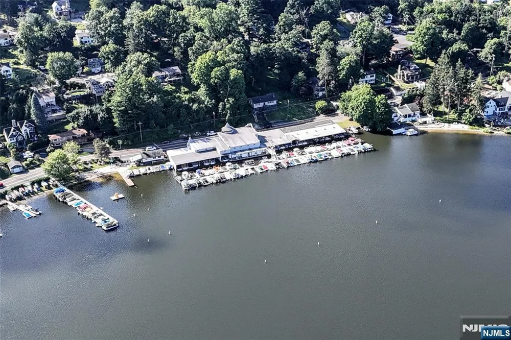 193 E Shore Trail Sparta, NJ 07871