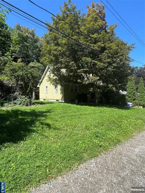 15 Brook Road