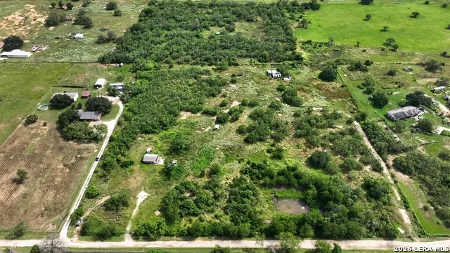 6032 MOUNT OLIVE RD Adkins, TX 78101