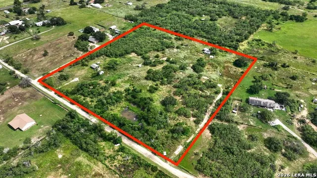 6032 MOUNT OLIVE RD Adkins, TX 78101