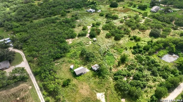 6032 MOUNT OLIVE RD Adkins, TX 78101