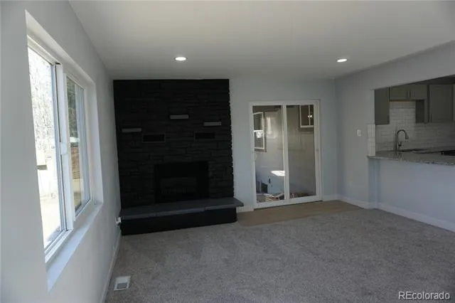 1657 Kingston Street Aurora, CO 80010