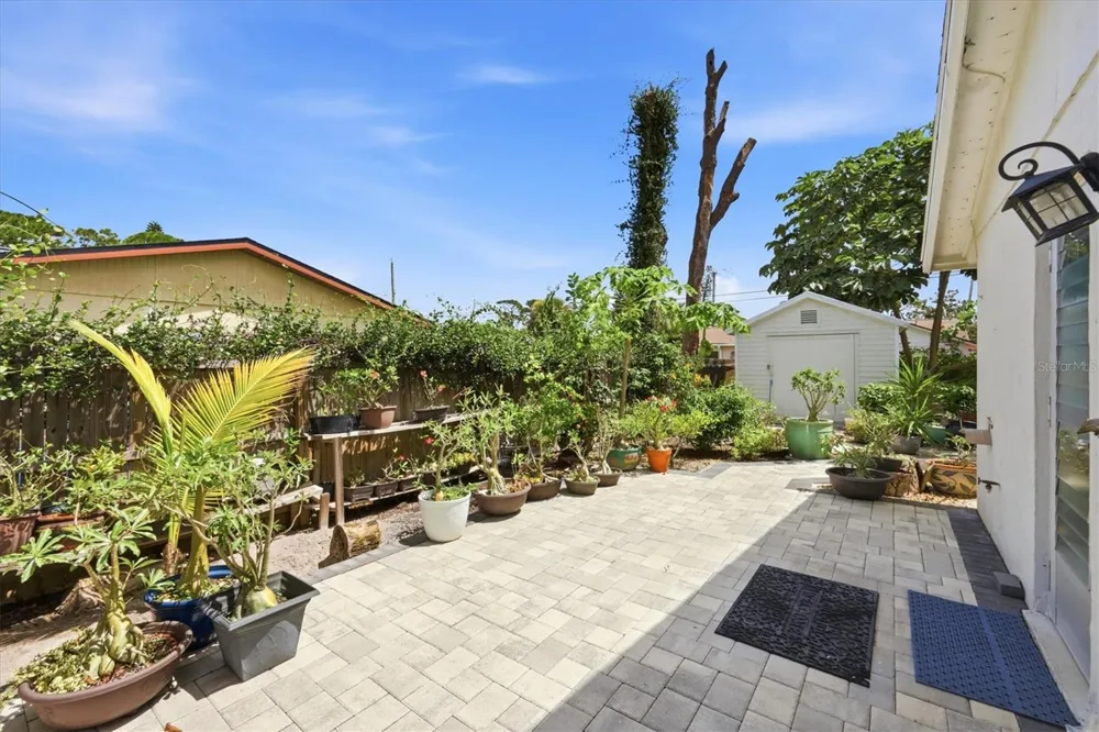 5847 REGENT ROAD Venice, FL 34293