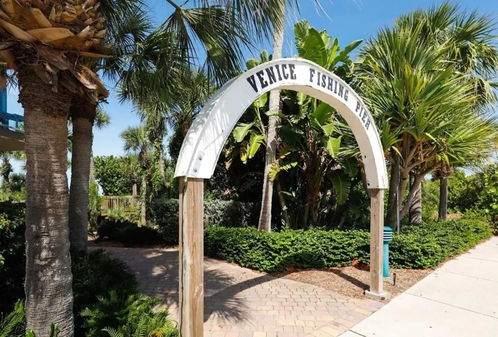 5847 REGENT ROAD Venice, FL 34293