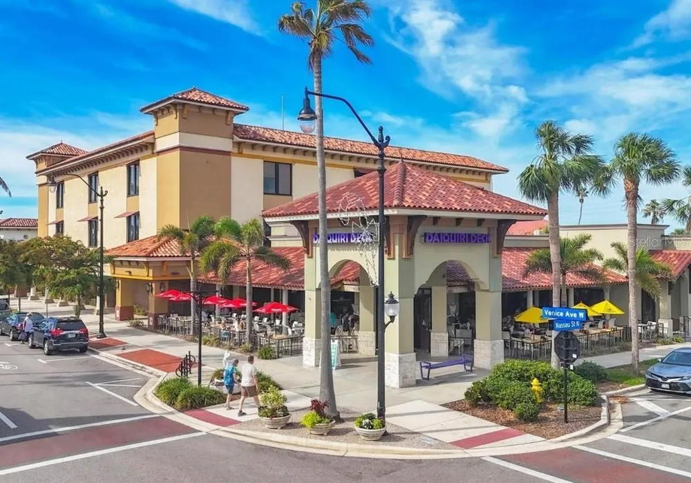 5847 REGENT ROAD Venice, FL 34293