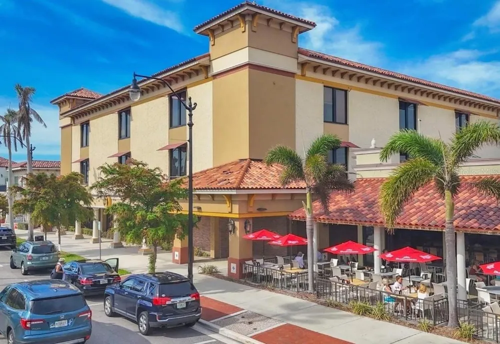 5847 REGENT ROAD Venice, FL 34293