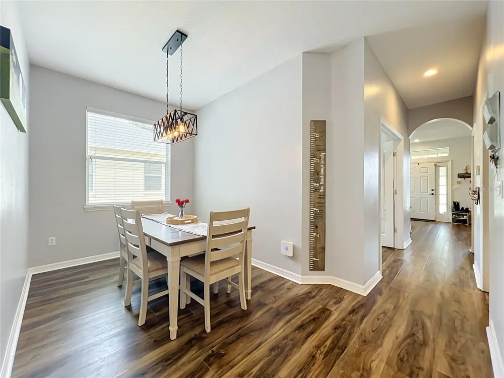 912 MAGNOLIA BLOSSOM COURT Apopka, FL 32712