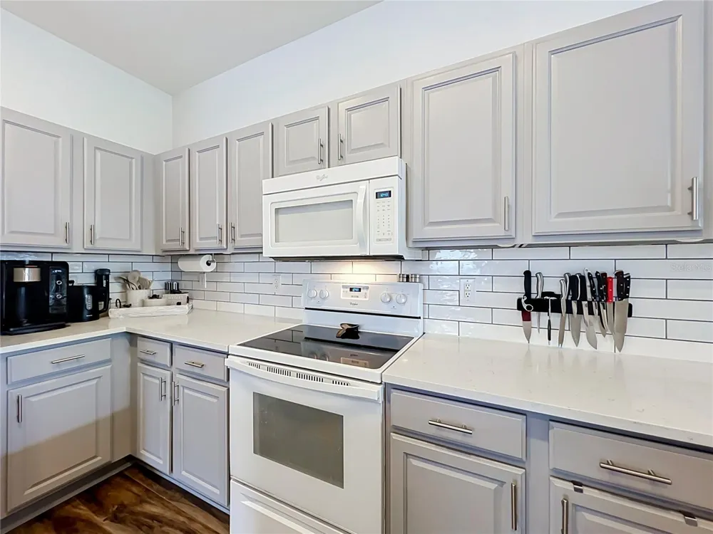 912 MAGNOLIA BLOSSOM COURT Apopka, FL 32712