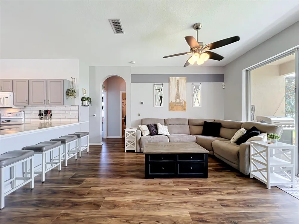 912 MAGNOLIA BLOSSOM COURT Apopka, FL 32712