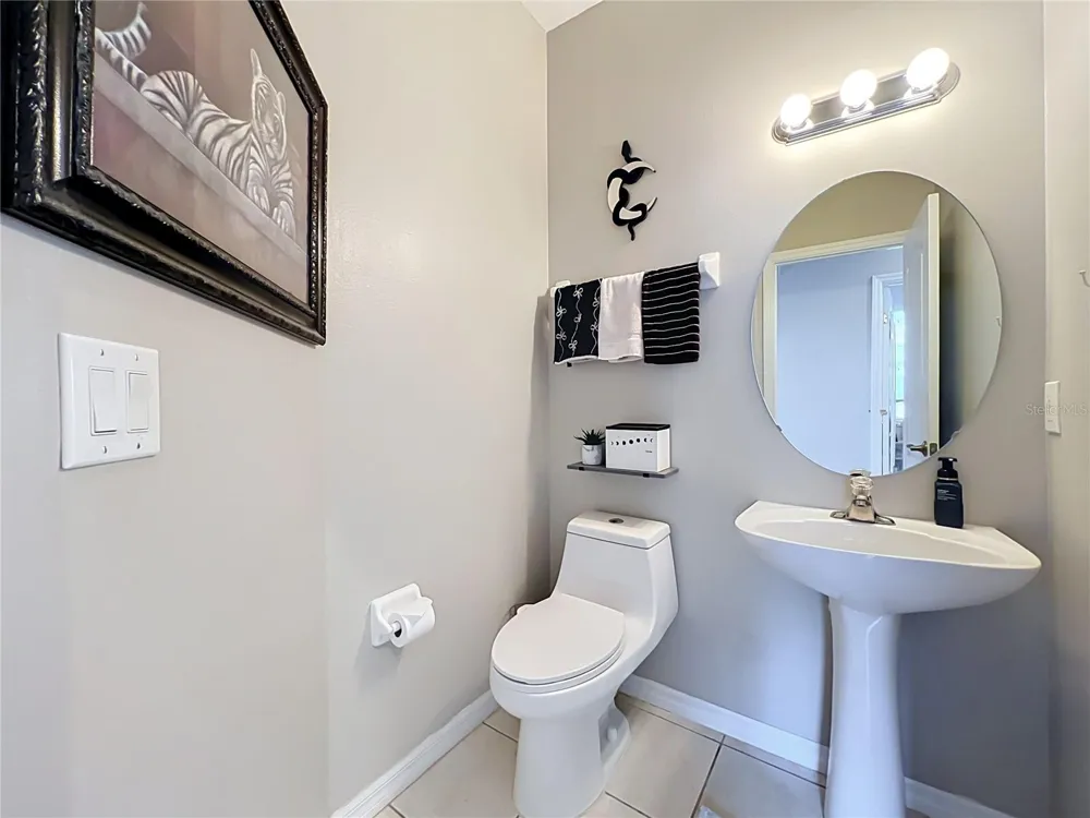 912 MAGNOLIA BLOSSOM COURT Apopka, FL 32712