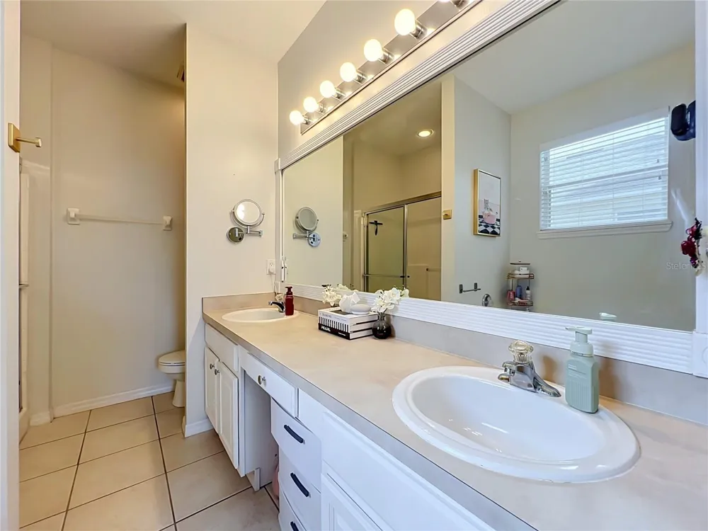 912 MAGNOLIA BLOSSOM COURT Apopka, FL 32712