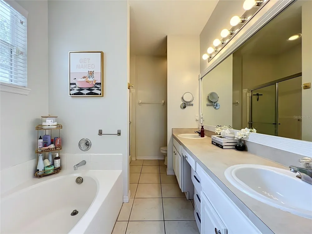 912 MAGNOLIA BLOSSOM COURT Apopka, FL 32712