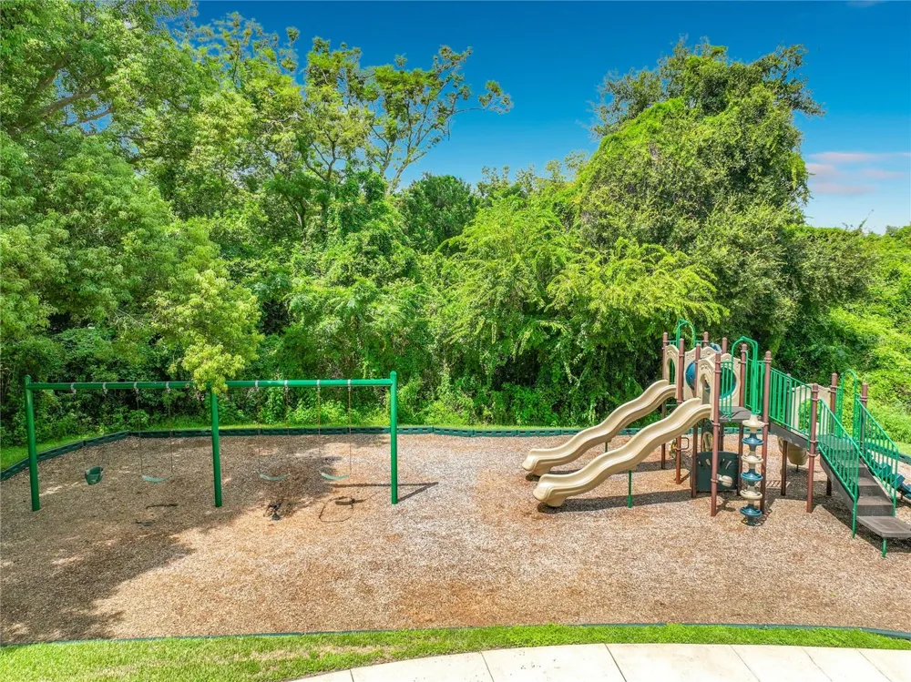 912 MAGNOLIA BLOSSOM COURT Apopka, FL 32712