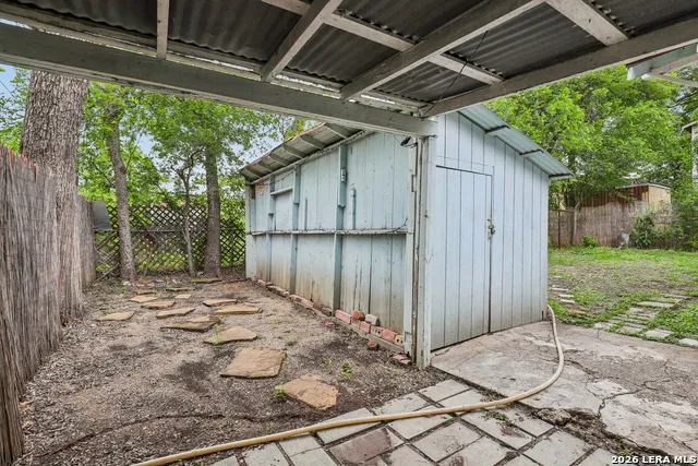 2310 N Sabinas St San Antonio, TX 78201