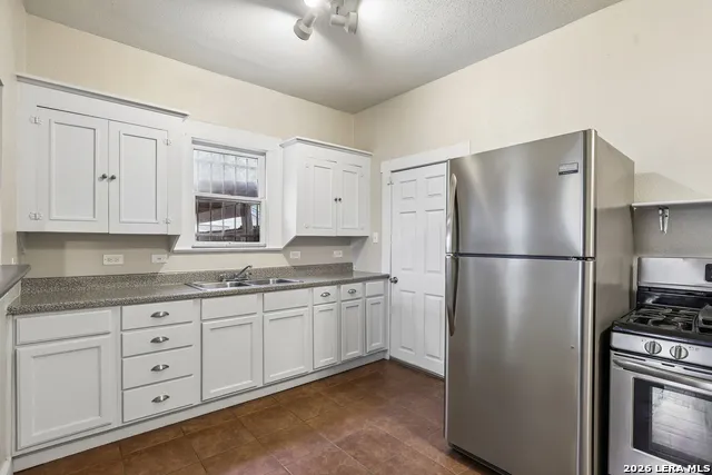2310 N Sabinas St San Antonio, TX 78201
