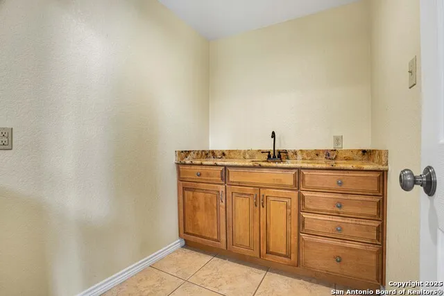 2607 KNIGHTS WALK San Antonio, TX 78231