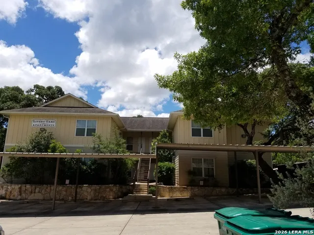 119 W HIGHLAND DR Unit 204 Boerne, TX 78006