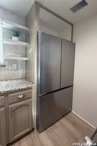6005 MACGREGOR WAY San Antonio, TX 78240