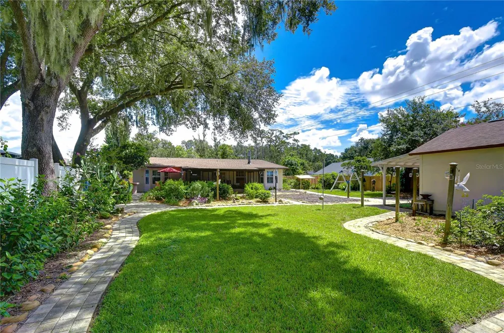 3917 KING DRIVE Brandon, FL 33511