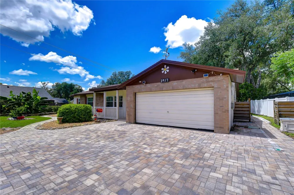 3917 KING DRIVE Brandon, FL 33511