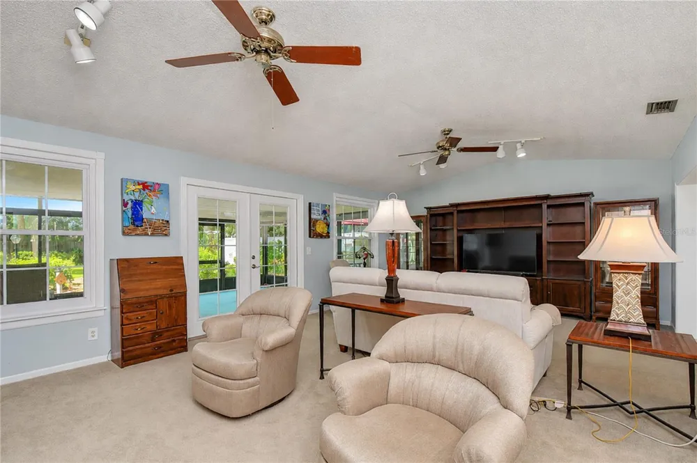 3917 KING DRIVE Brandon, FL 33511
