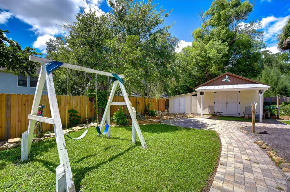 3917 KING DRIVE Brandon, FL 33511