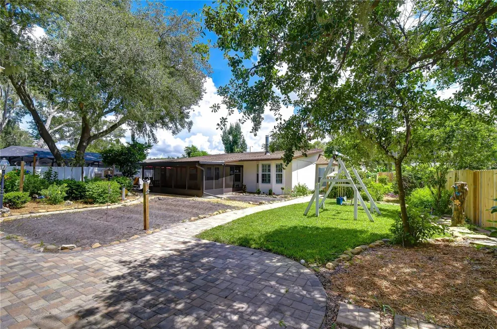 3917 KING DRIVE Brandon, FL 33511