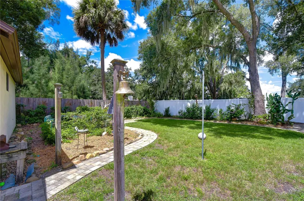 3917 KING DRIVE Brandon, FL 33511