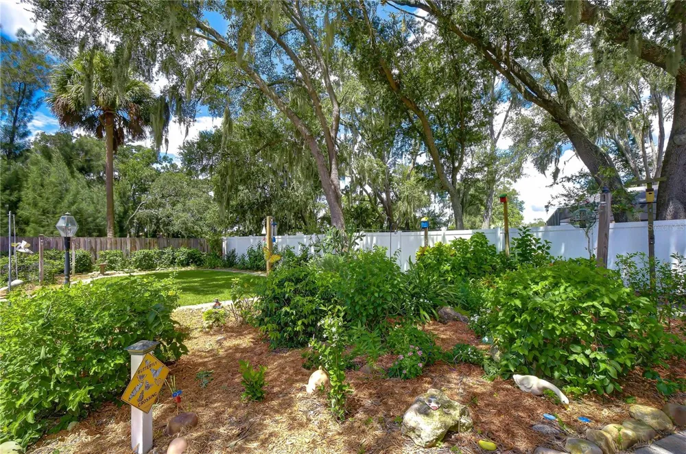 3917 KING DRIVE Brandon, FL 33511