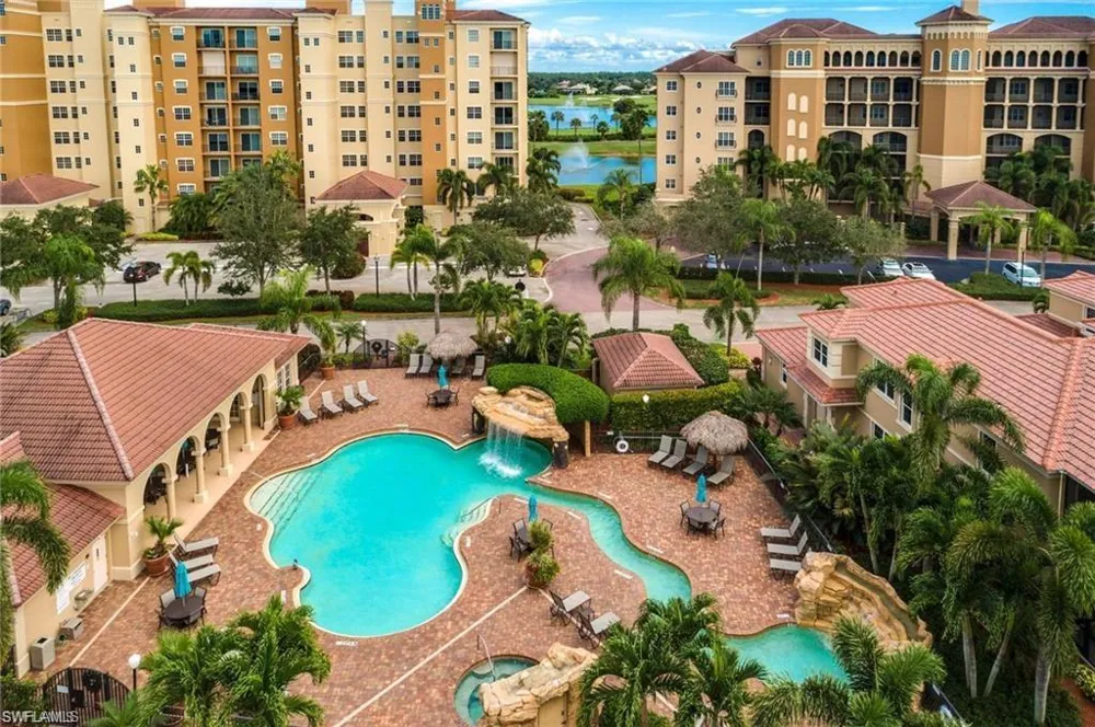 575 El Camino Real #6102 Naples, FL 34119