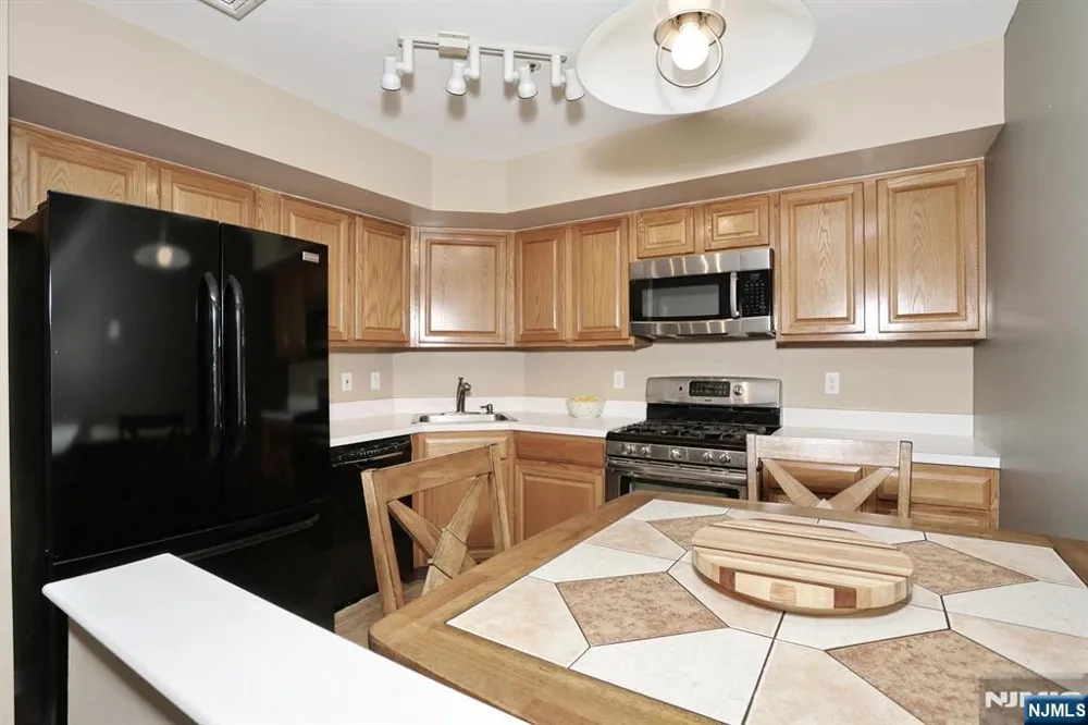 379 Cambridge Drive Ramsey, NJ 07446